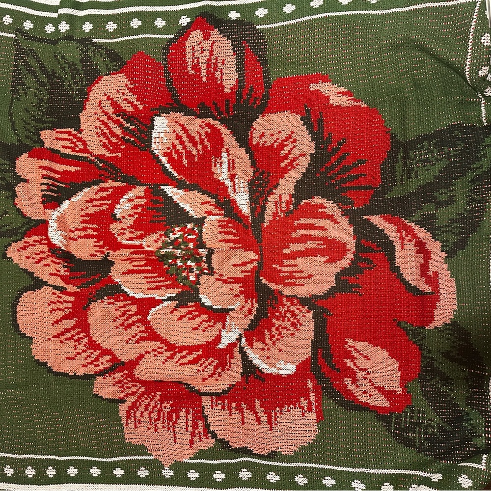 FARM Rio Green and Red Cozy Blanket - Picture 7 of 9